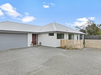 14A CLAXTON PLACE, Saint Martins, Christchurch