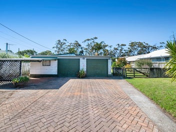 17 Parakai Avenue, Parakai, Helensville