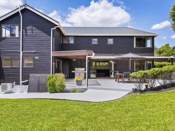 33 Marina View Drive, West Harbour, Auckland