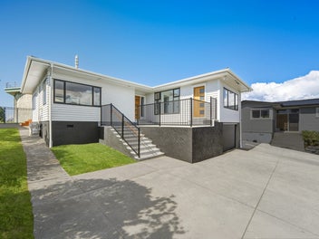 519A East Coast Road, Murrays Bay, Auckland