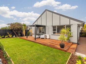 1/15 Heathglen Avenue, Parklands, Christchurch