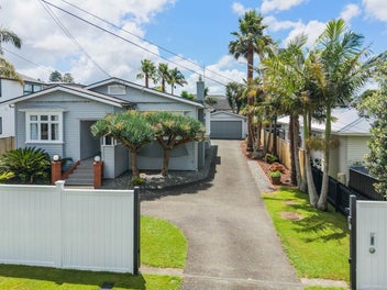 37 Hollywood Avenue, Epsom, Auckland