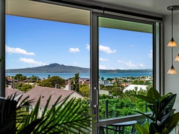 3/160 Kepa Road, Orakei, Auckland