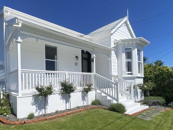 32 Belt Road, Moturoa, New Plymouth