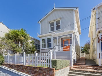 8 Stanley Street, Berhampore, Wellington