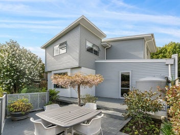 82B Kirton Drive, Riverstone Terraces, Upper Hutt