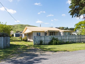 15 Keppel Street, Porangahau