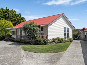 8 Salem Court, Churton Park, Wellington