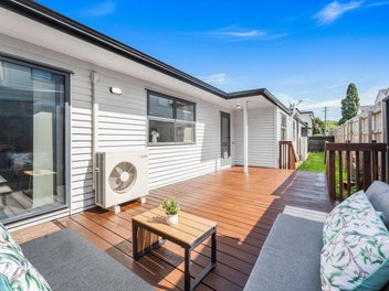 35B Cornwall Road, Papatoetoe, Auckland