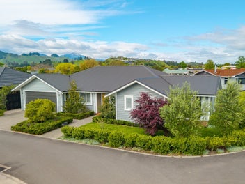 10 Thomas Way, Brightwater