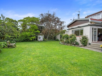 8A Lemari Avenue, Stoke, Nelson