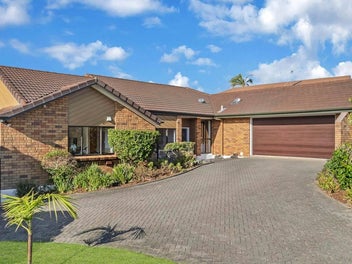 56 Oliver Road, Eastern Beach, Auckland
