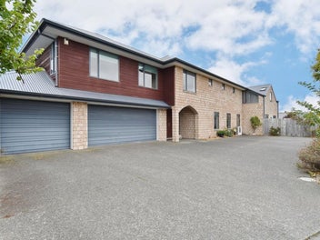8 Cunneen Place, Aidanfield, Christchurch