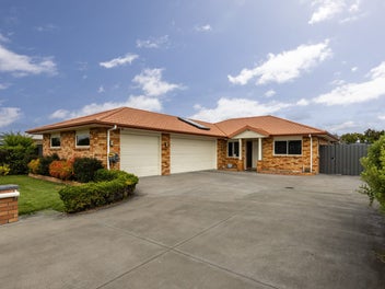 14 McNaughton Place, Onekawa, Napier