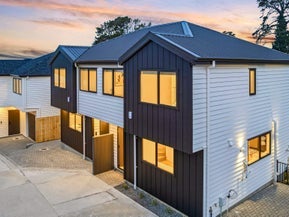 8A Ayrton Street, Te Atatu South, Auckland