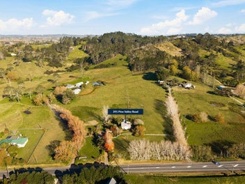 391 Pine Valley Road, Dairy Flat, Silverdale