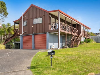 24 Bronzewing Terrace, Unsworth Heights, Auckland