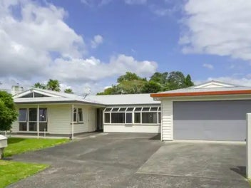 34 Chadwick Road, Greerton, Tauranga