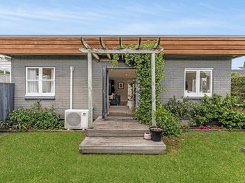 84 Banks Road, Mount Wellington, Auckland