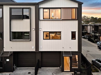 5 Irwin Lane, Windsor Park, Auckland