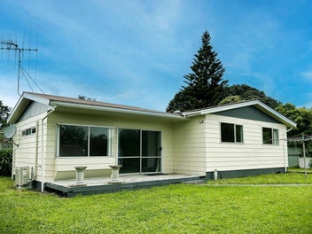 18A Kiharoa Street, Otaki Beach, Otaki
