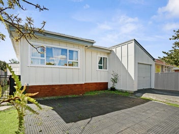 1A Waldie Grove, Avalon, Lower Hutt