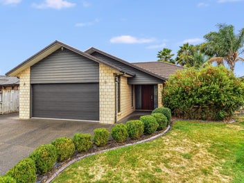 26 Tallentire Crescent, Huntington, Hamilton