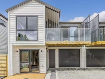 12A Scarlet Drive, Ranui, Auckland
