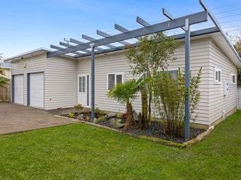 21A Hindmarsh Street, Henderson, Auckland