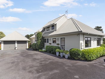 15 Monet Grove, West Harbour, Auckland