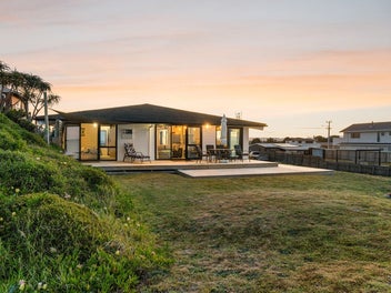 91 Pukehina Parade, Te Puke