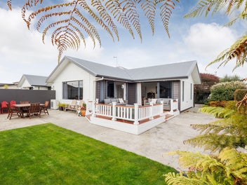 11 Majestic Way, Kelvin Grove, Palmerston North