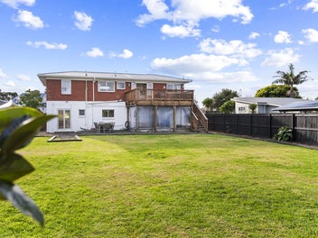 71 Second View Avenue, Beachlands, Auckland