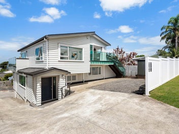 9 Bruce Road, Glenfield, Auckland