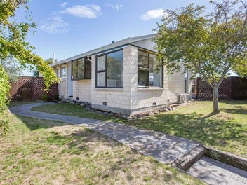 25 Caithness Street, New Brighton, Christchurch