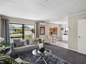 2/30 FORDHAM ST, Beach Haven, Auckland