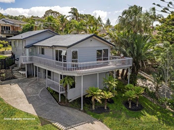 5 Freya Place, Torbay, Auckland