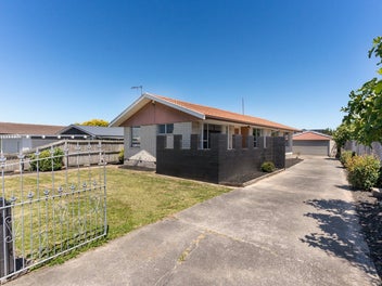 297 Hendersons Road, Hoon Hay, Christchurch
