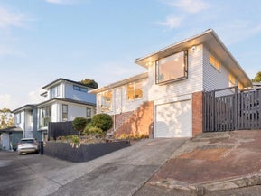 33 Hatherlow Street, Glenfield, Auckland