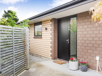 8B Sinclair Avenue, Highbury, Palmerston North