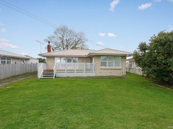 14 CORNWALL RD, Papatoetoe, Auckland