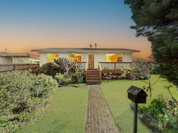 34 Serwayne Place, Sunnyvale, Auckland
