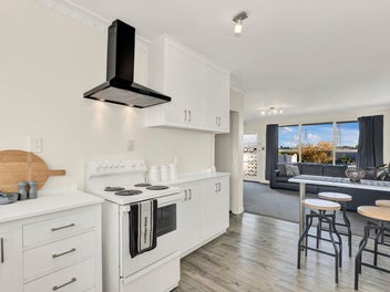 2/52 Mortlake Street, Islington, Christchurch