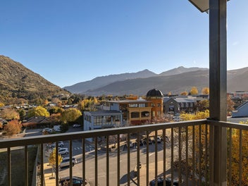 702/10 Copper Beech Avenue, Frankton, Queenstown