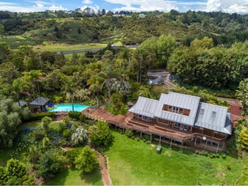 70 Wright Road, Albany