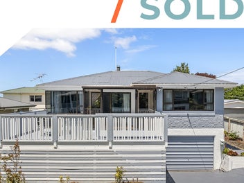 28 Stephen Street, Halfway Bush, Dunedin