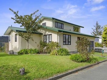 201 Holborn Drive, Stokes Valley, Lower Hutt
