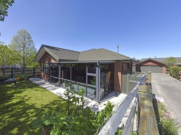 4 Harlech Mews, Avonhead, Christchurch