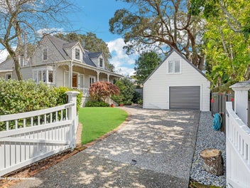 31B William Bond Street, Stanley Point, Auckland