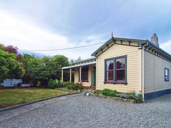 43 Rhodes Street, Carterton